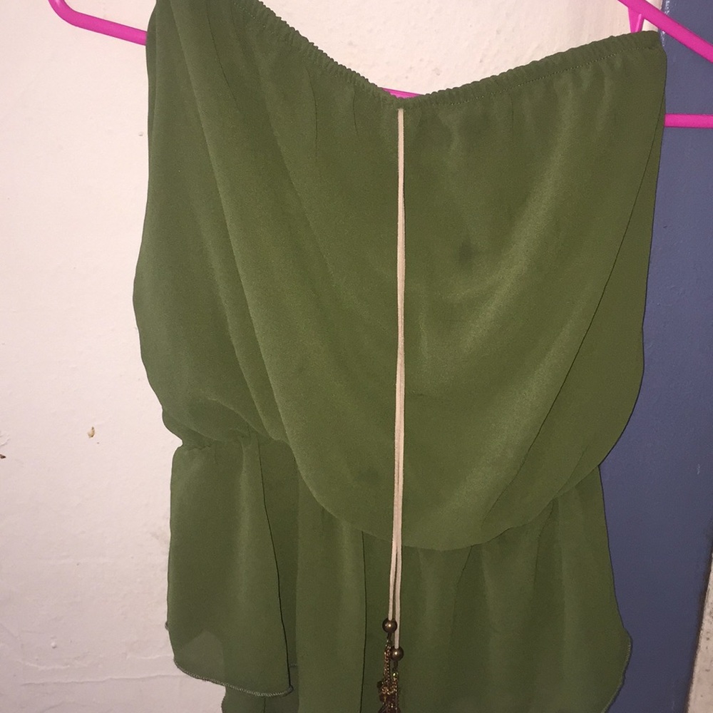 Green strapless shirt
